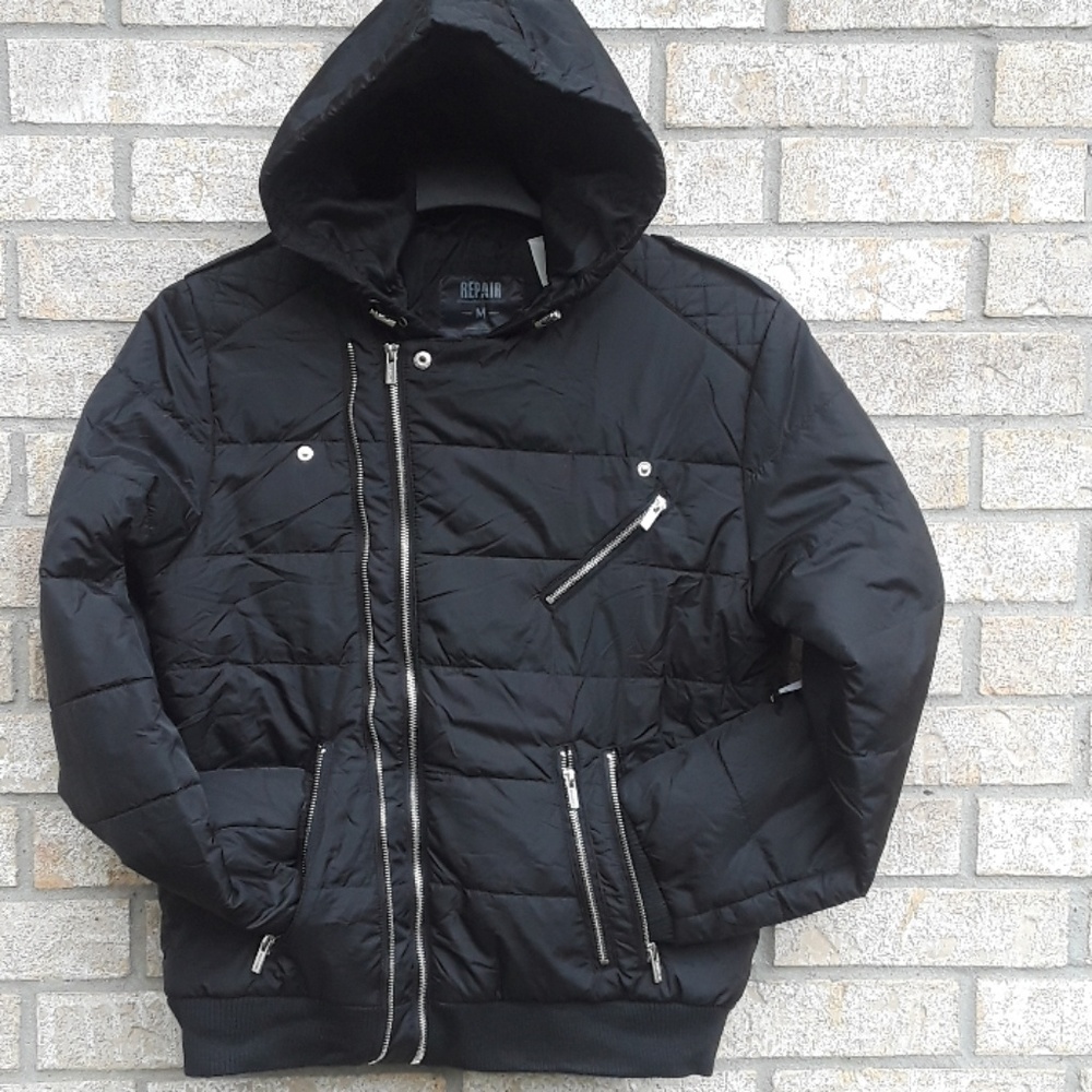NWT. SIZE M. REPAIR men's hooded puffer jacket.
